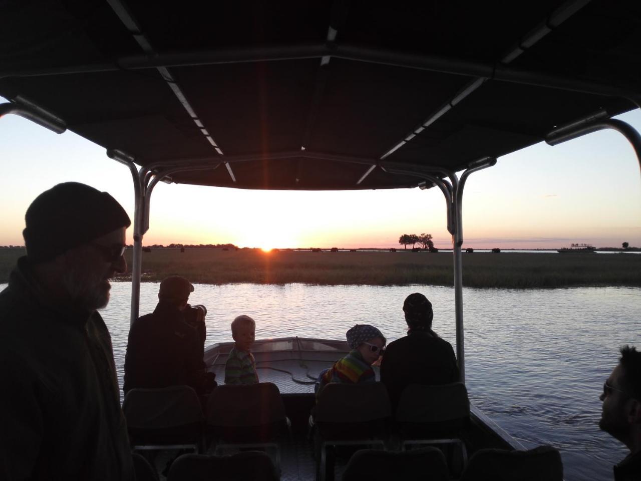 Chobe Sunset Chalets Lesoma Bagian luar foto