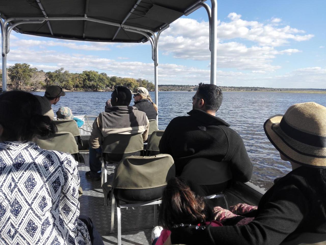 Chobe Sunset Chalets Lesoma Bagian luar foto