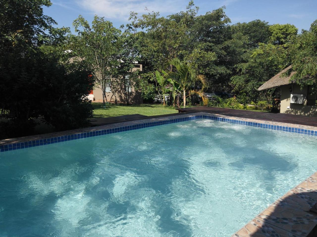 Chobe Sunset Chalets Lesoma Bagian luar foto