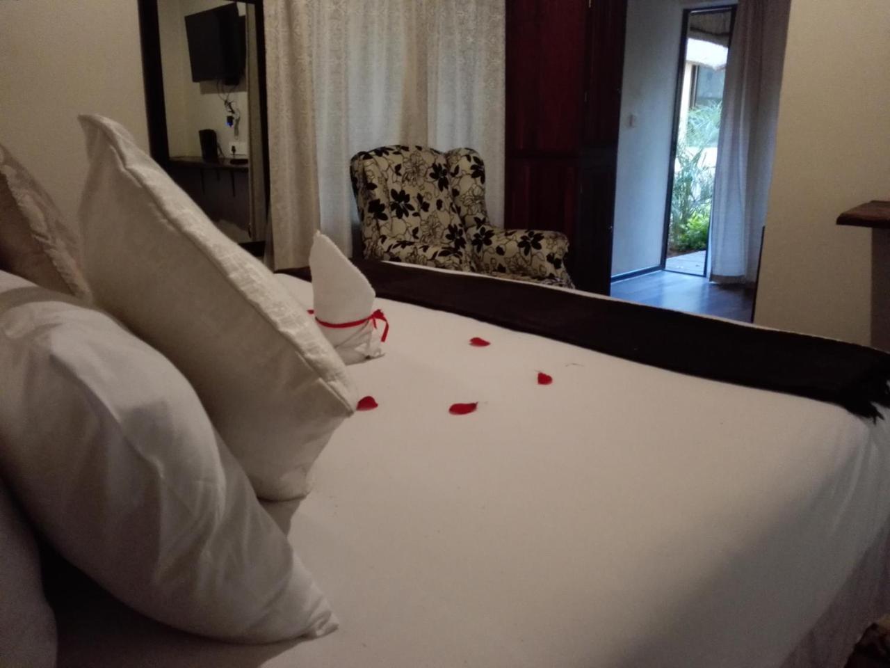 Chobe Sunset Chalets Lesoma Bagian luar foto